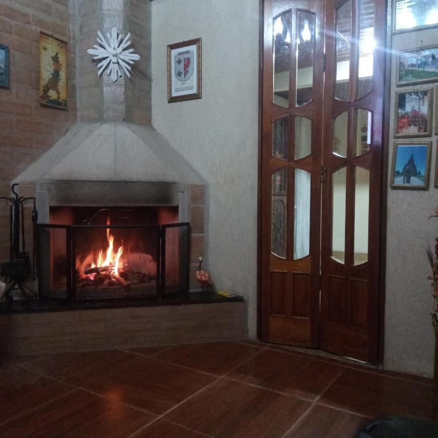 Casa Aconchegante Na Serra. Санту-Антониу-ду-Пиньял Экстерьер фото